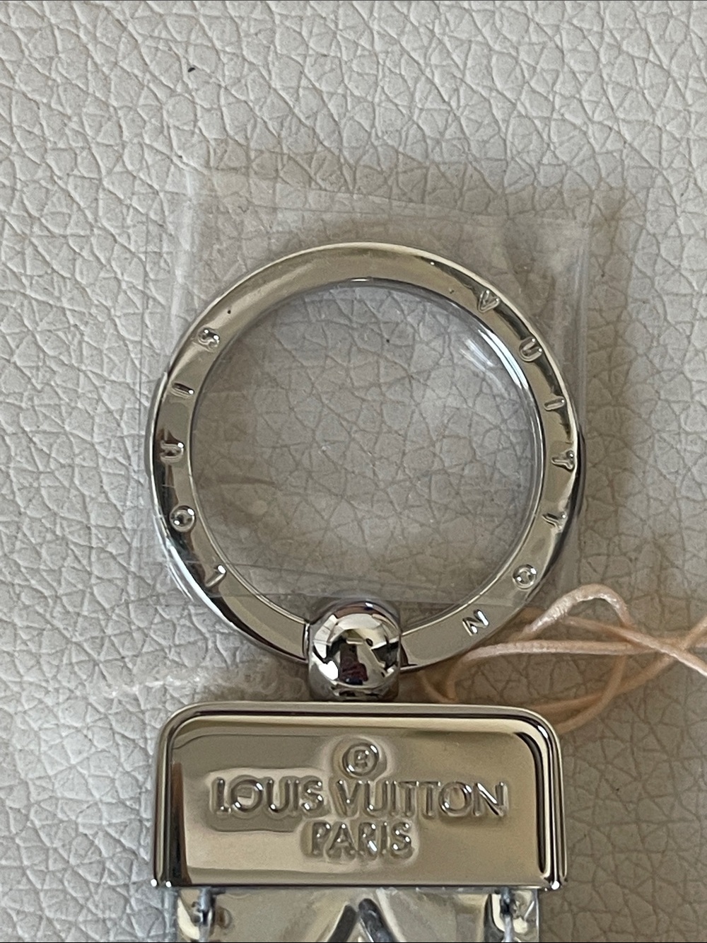 Louis Vuitton Dragonne Monogram Mirror Bag Charm - Picture 4 of 5